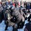 Десятки человек задержаны на акциях в поддержку Навального