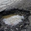 В Волоколамском районе устраняют ямы на дорогах